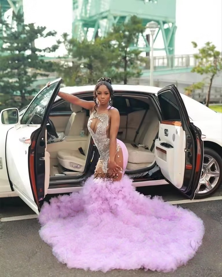 Luxuy Shiny Lilac Prom Dresses 2026 Sparkly Beads Rhinestone Crystal Tiered Ruffle Bridal Reception Party Gown Customized