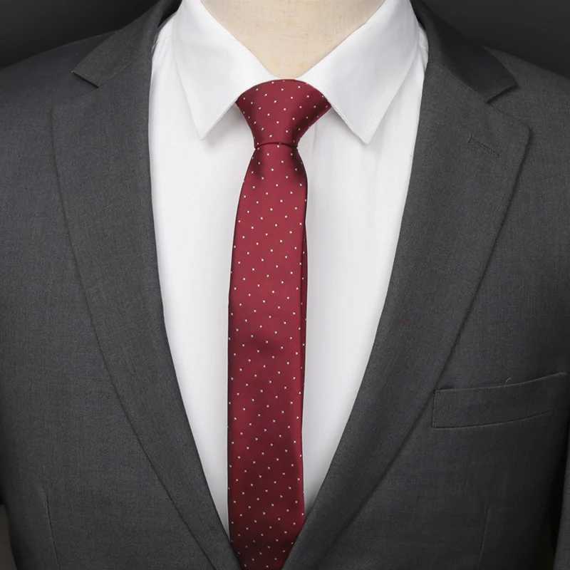 New Slim Skl Ties for Men Wen Classic Polter Black Neckties Fashion Man Tie Wedding Party Cosplay Neckwear Accessories X250407