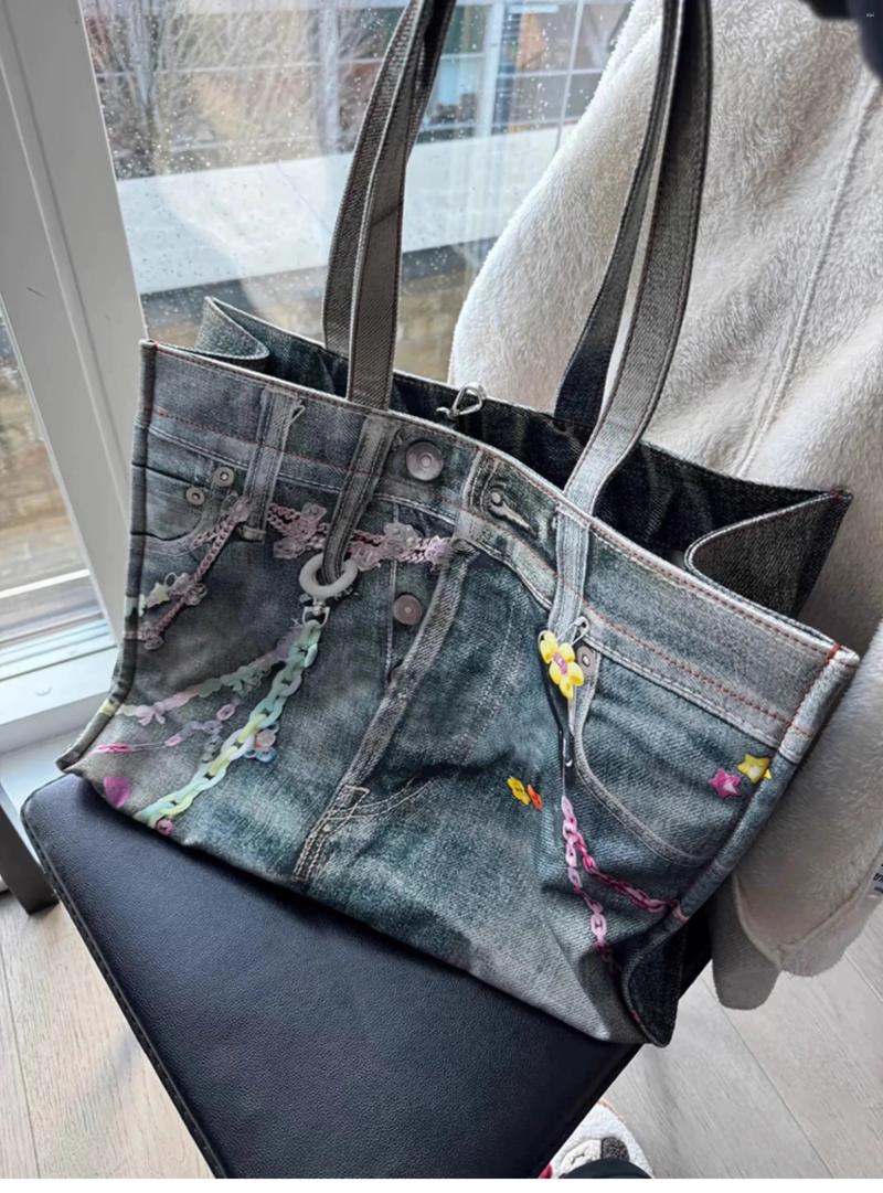 Duffel Bags 2025 Capacity Candy hot Chain 32 42 16cm Messenger Strap Bag Men Women High Quality DenimFunctional Shoulder #R019