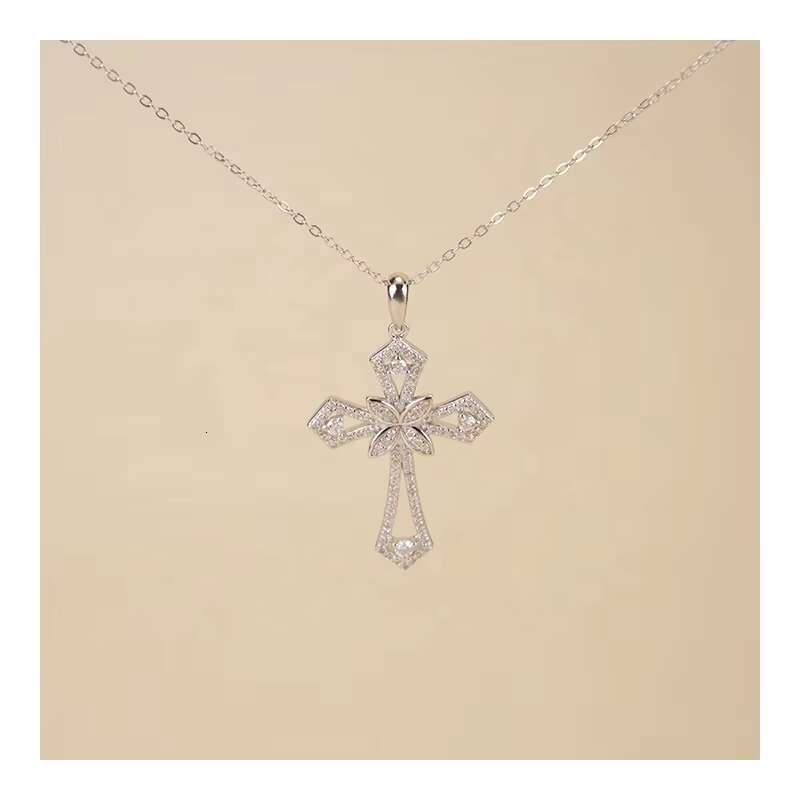 Factory Price Punk Luxury 925 Sterling Silver Full Diamond 2mm VVS Moissanite Pave Cross Shape Pendant Necklace for Men