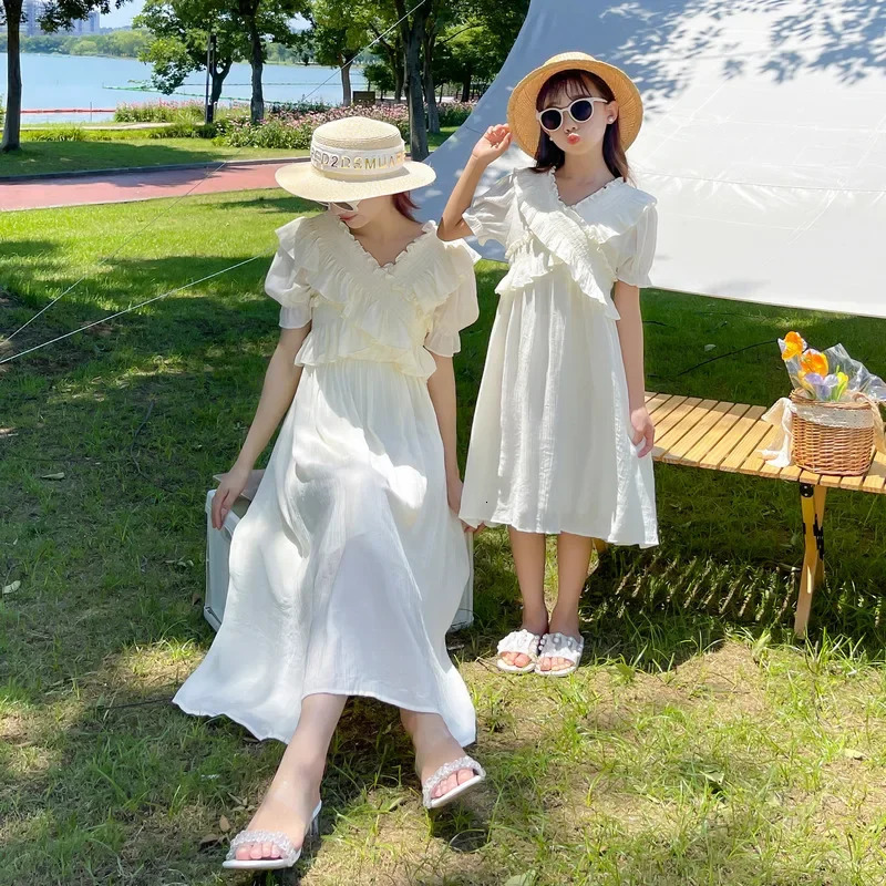 Same Mom and Daughter Dresses Mother and Baby Girls Matching Summer Dress Mommy and Me Clothing Parents and Children Clothes 250407