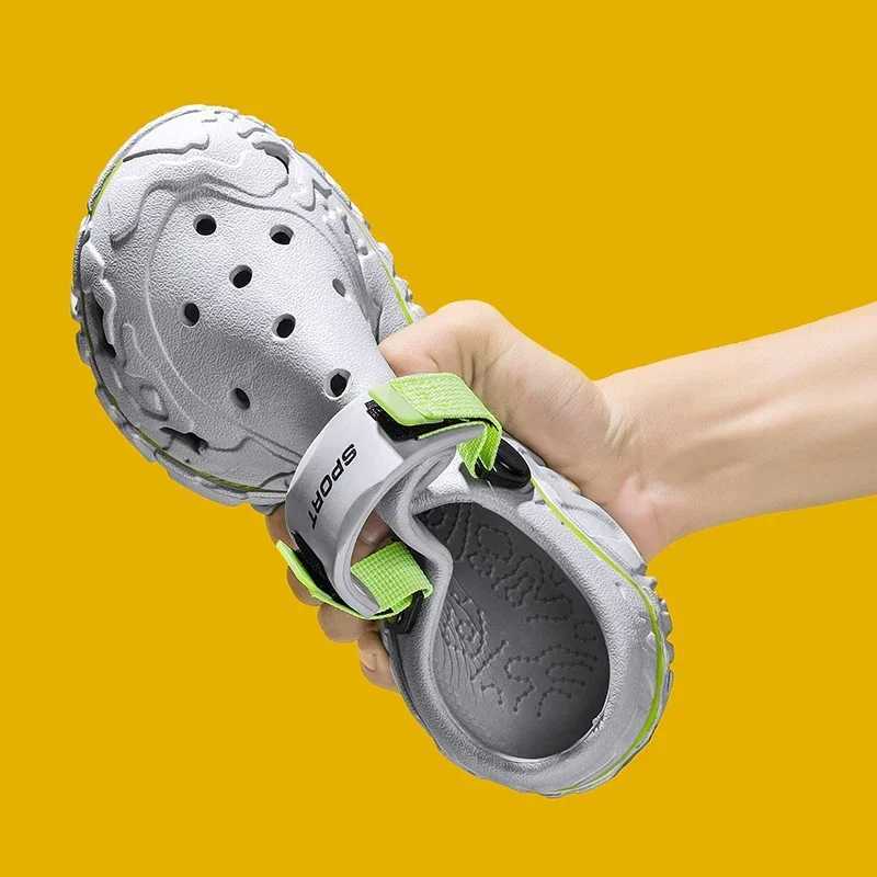 New Arrival 40-47 Summer Mens Sandals Hot Selling Outdoor Garden Clogs Cave Shoes Mens Casual Shoes Water Shoes Comfortable Home Soft Skating Shoes T2