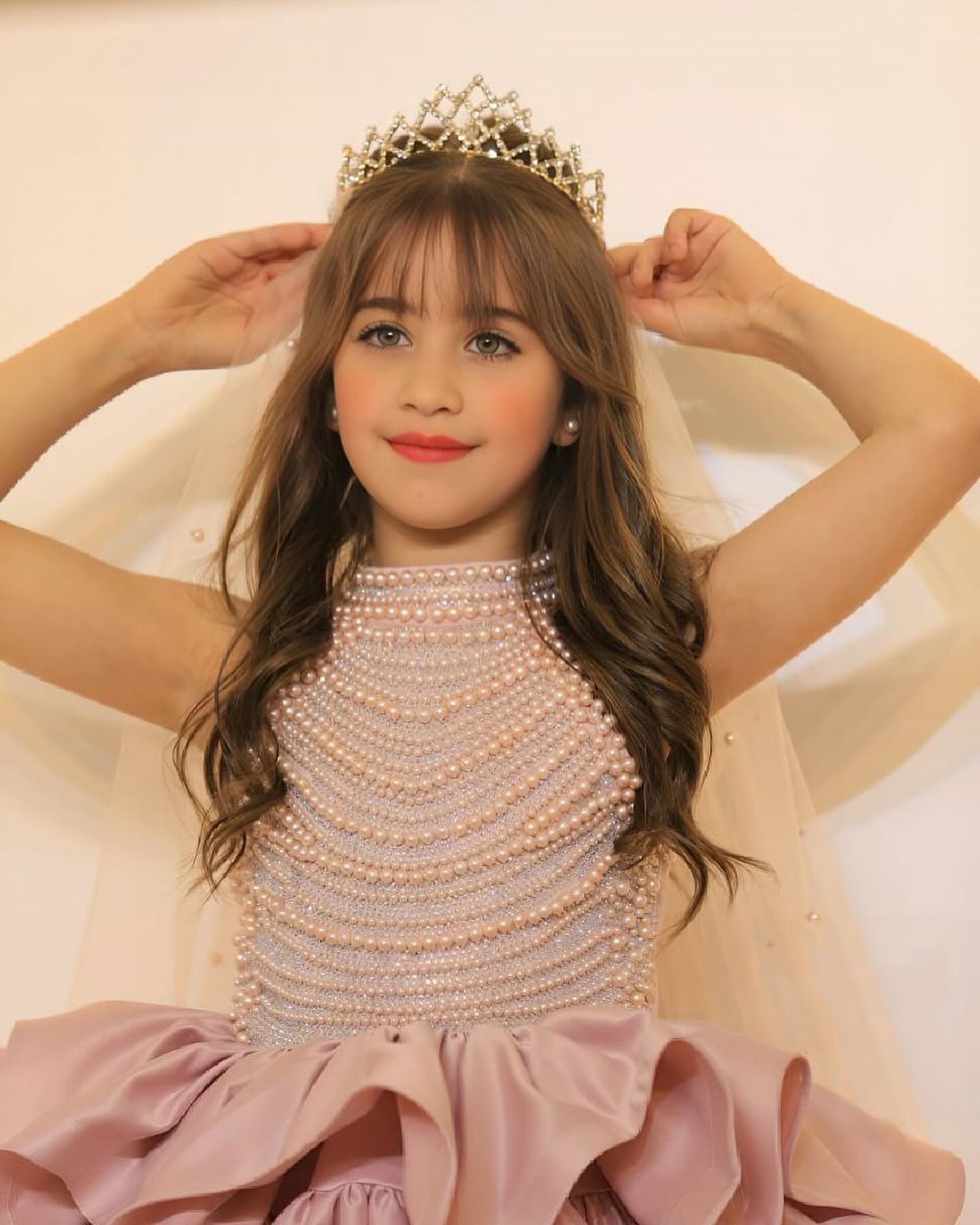 Holy White Pink Blue Flower Girl Haltar Neck With Sparking Pearls Fluffy Skirt Wedding Party Dress Mini Bridesmaid Princess Robes Bc19285 N08 B0312