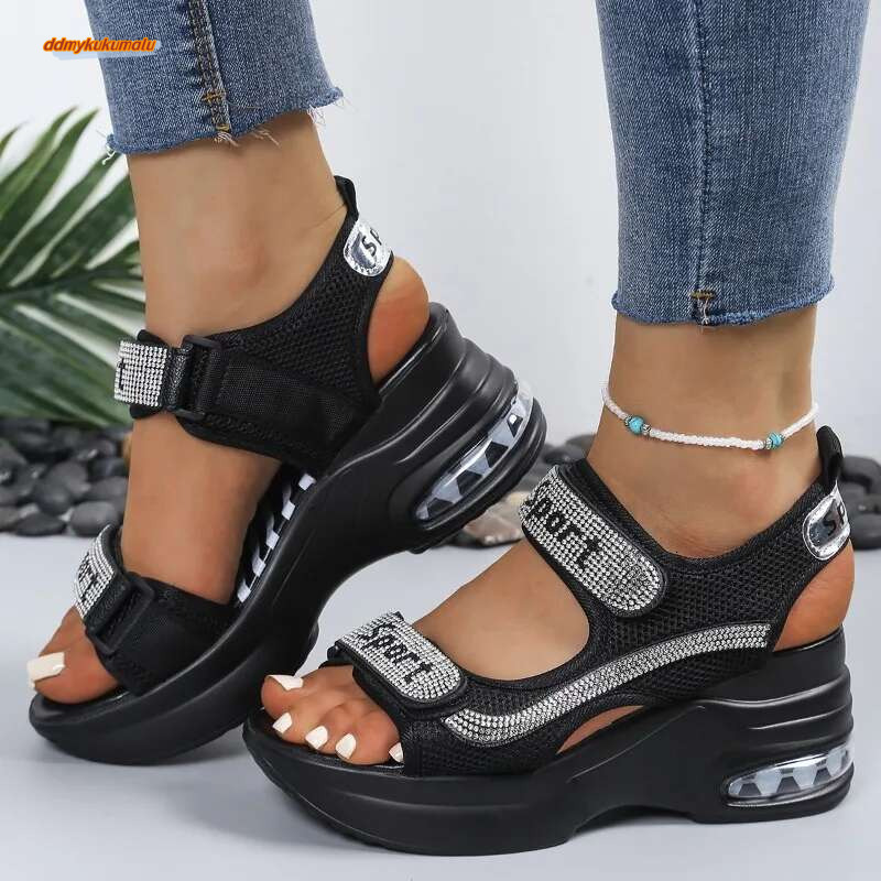 2025 Hot selling Women's Crystal Round Head Wedge Sandals Outdoor Casual Shoes Large Size Design Beach Day Sandals ddmykukumalu