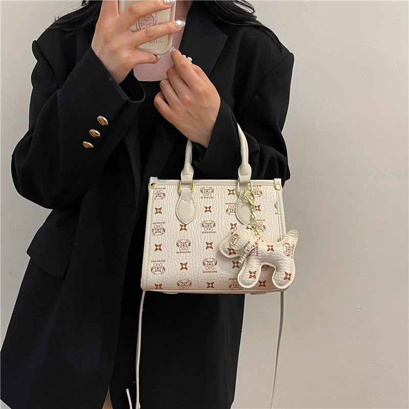 Niche handbag women's new temperament fashion bucket bag casual everything single shoulder crossbody bag 2025