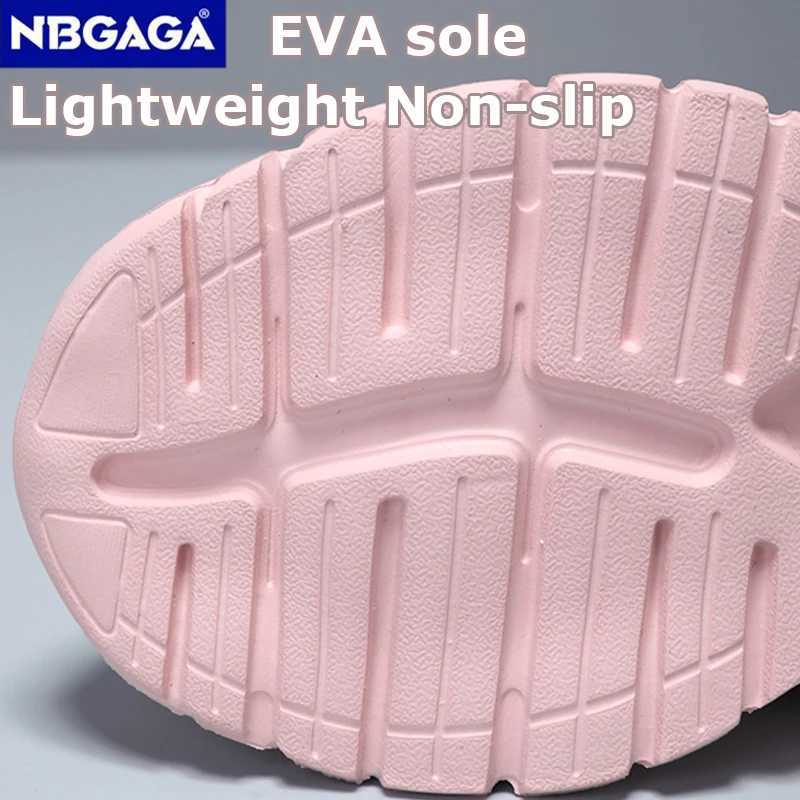 Winter childrens plush warm sports shoes waterproof leather shoes fashionable winter childrens walking shoes casual light and soft sports shoes W25040