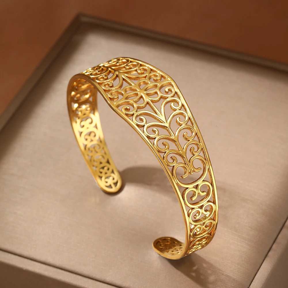 Stainl steel bracelet High-end vintage texture European and hollow carved wers Fine bracelet For Wen JewelryC250408
