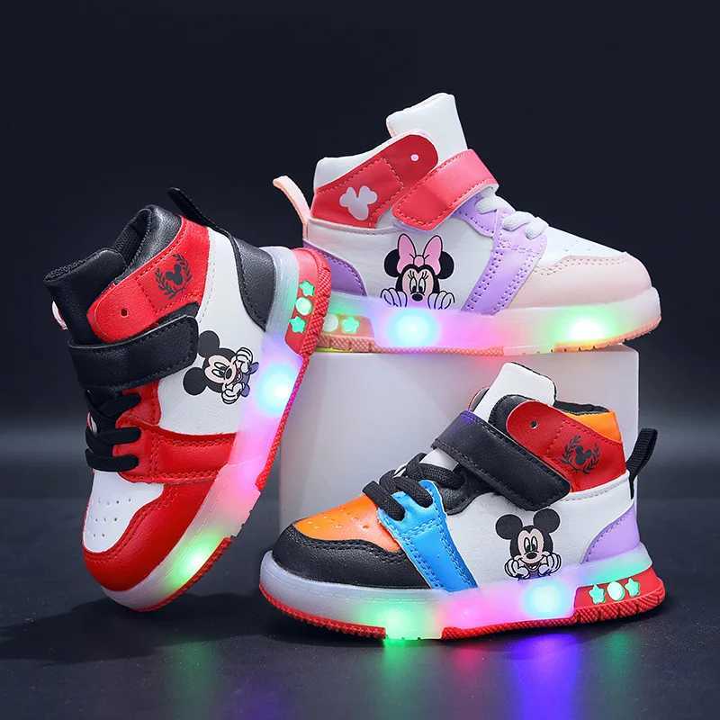 Childrens sports shoes boys and girls LED light sports shoes student shoes hooks anti slip childrens outdoor shoes basketball shoes W250407