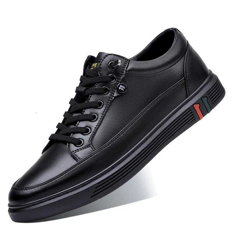 Genuine Leather Men Casual Shoes Breathable Cowhide Man Board Shoes Sapatos Masculino Chaussure Homme Zapatos Casuales Hombre Z251107