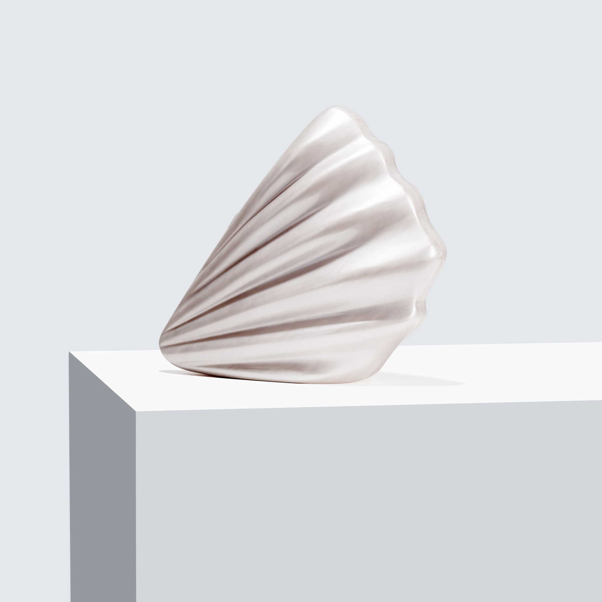 Womens New Single Shoulder Diagonal Straddle Bag Fan shaped Shell Acrylic Bag Fashion Wedding Dinner Handheld Bag