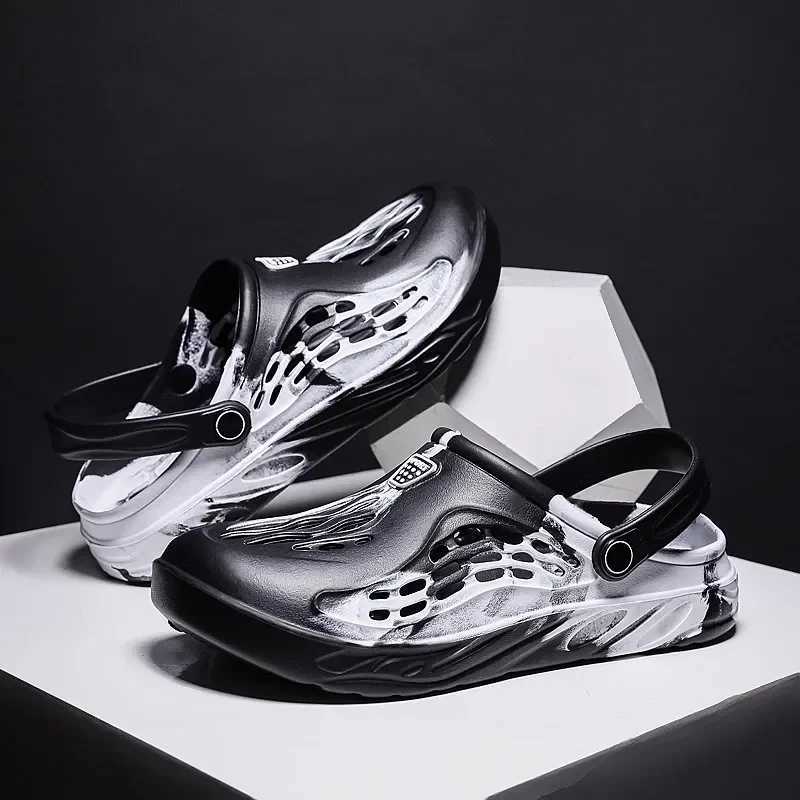 New Arrival Mens summer shoes mens hole sandals hollow breathable flip sandals fashionable beach slippers T250407