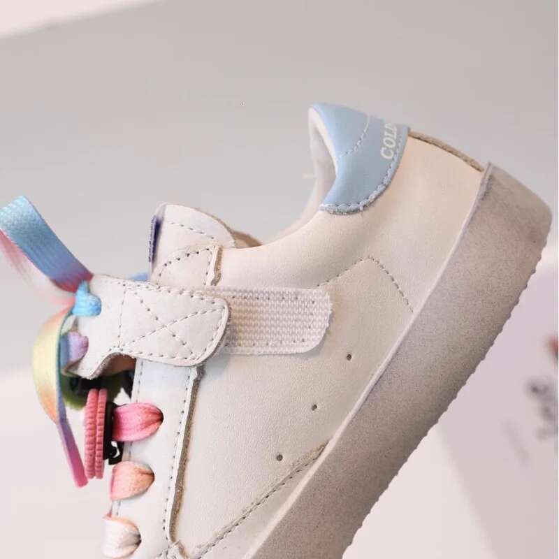 2025 new spring style fashionable and comfortable designer men's and women's non slip casual sports shoes 21-37 trendy casual shoes1