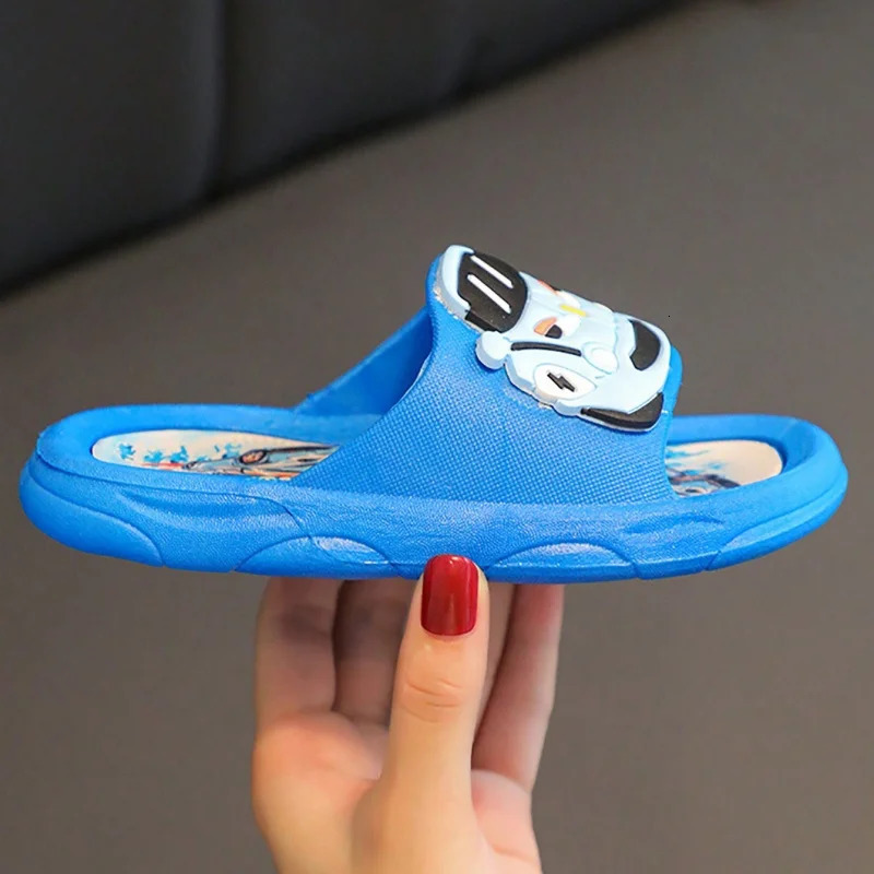 Summer childrens slippers Car cartoon bathroom slippers Casual beach slippers 250408
