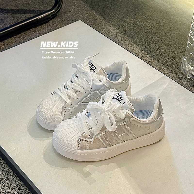 Childrens casual shoes autumn and spring baby soft baby shoes anti slip boys sports shoes girls fashionable shell toe shoes W250407