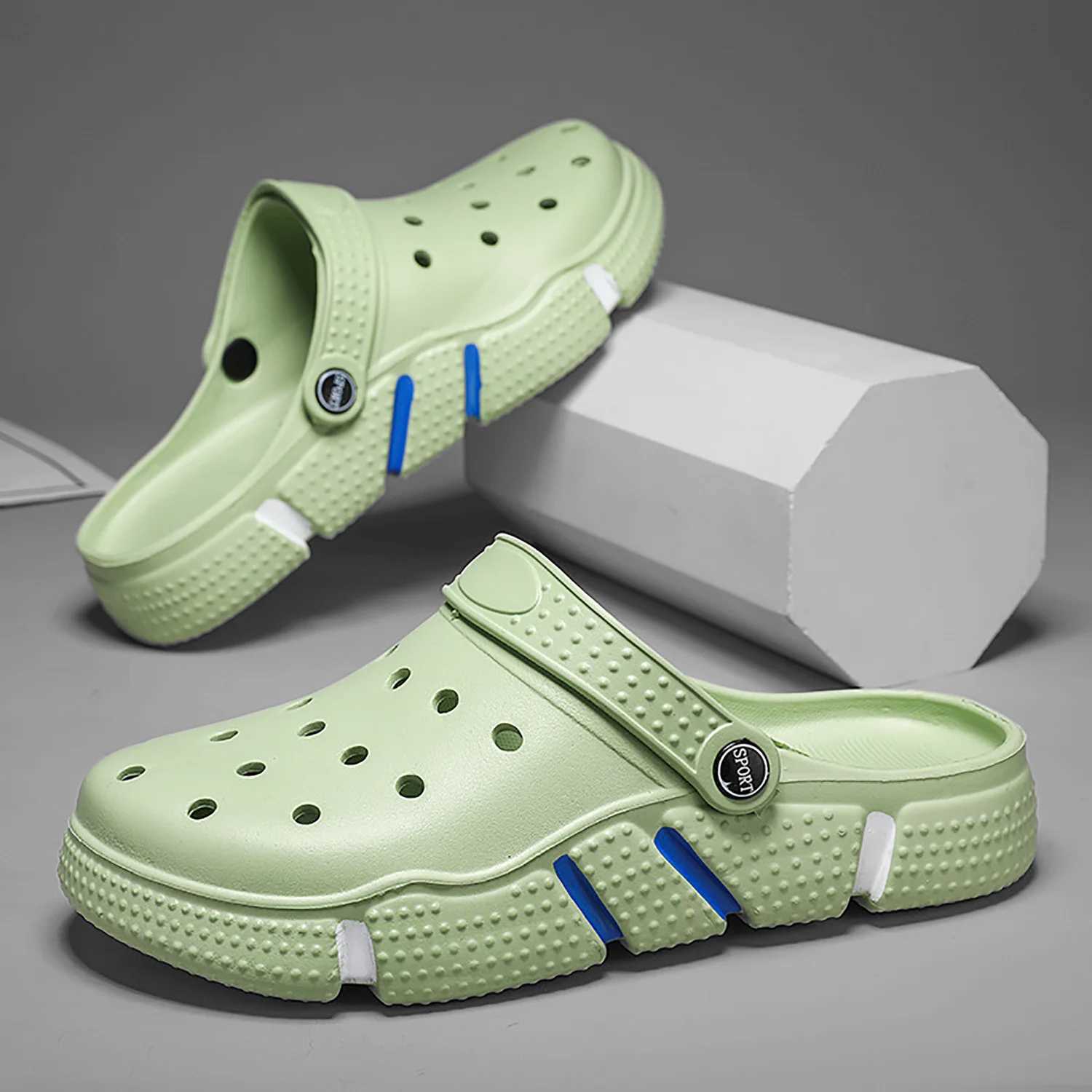 New Arrival Large size slider mens fashionable garden shoes Eva soft sole hollow toe flip sandals mens casual beach slider T250407