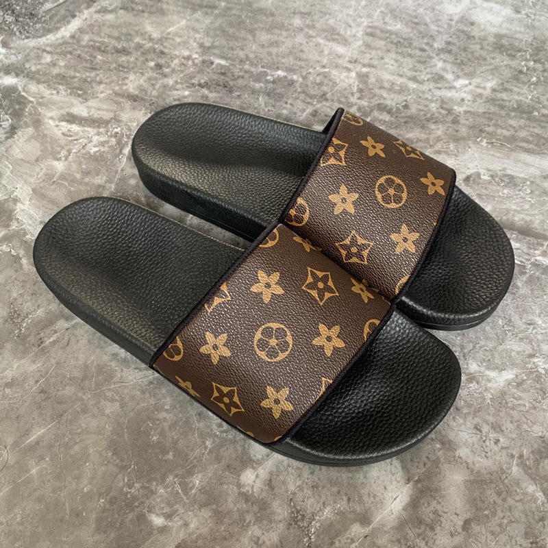 Free Shipping Luxury Designer Slippers Trendy Shoes Indoor and outdoor Anti-slip Big Size sandals for Men and Women