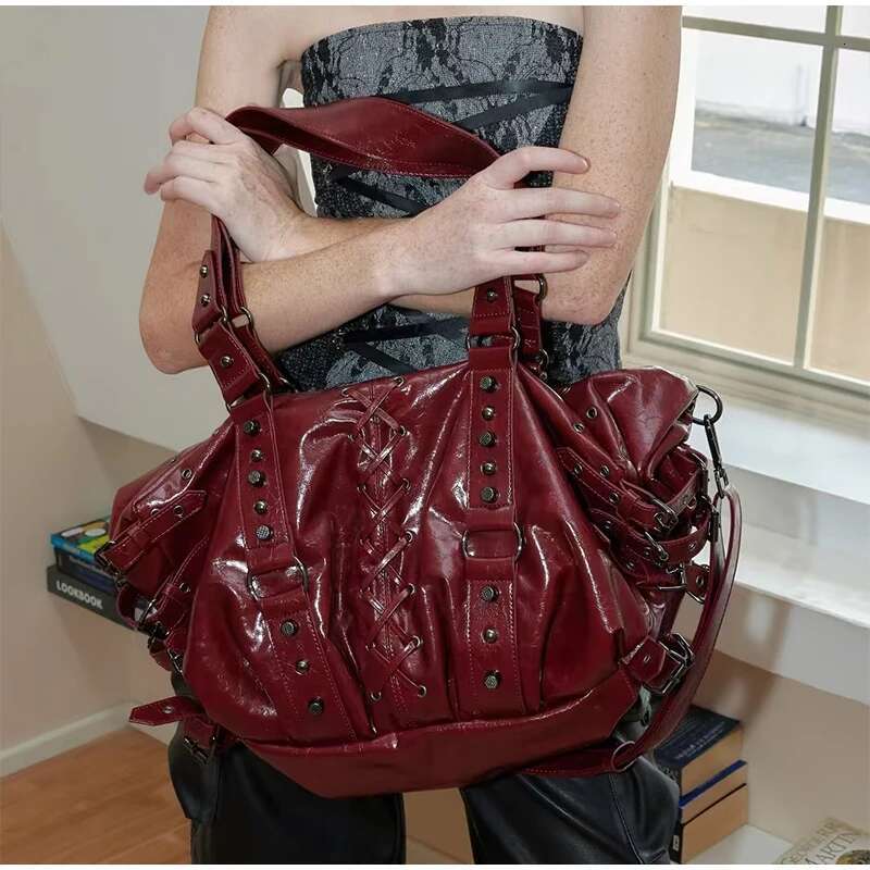 Rivet Desinger Vintage Women's Handbag Fashion High Quality Lace-Up Punk Motorcycle Ladies Large Capacity Travel Bag