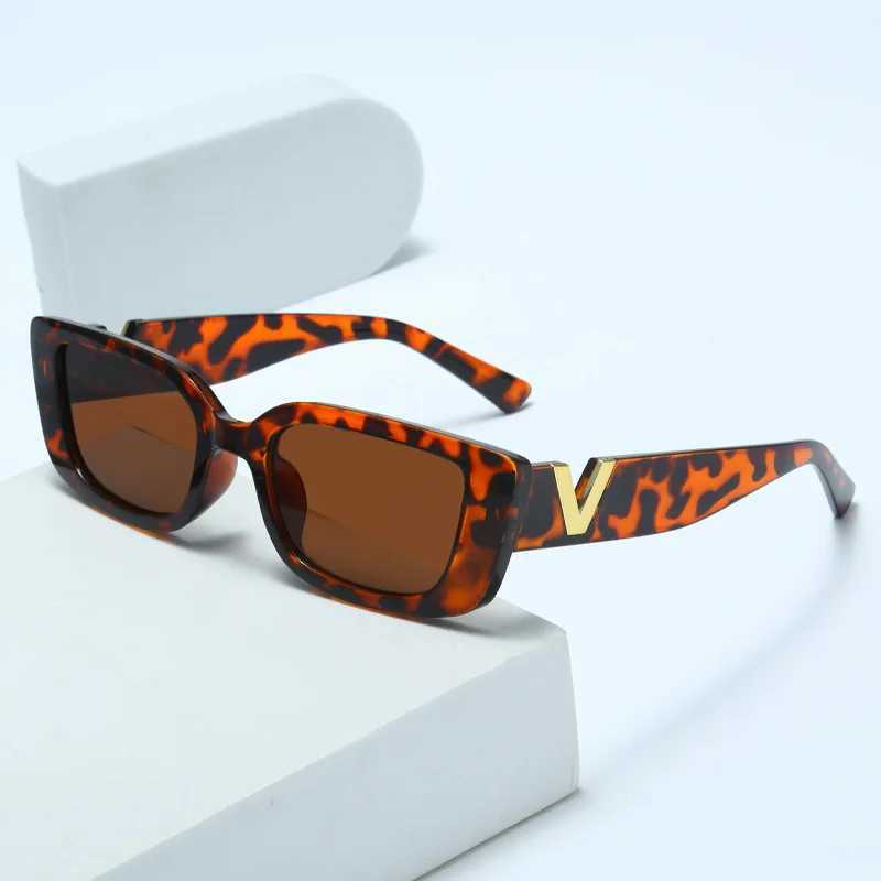 New small frame V-shaped fashionable sunglasses for womens brand designer square sunglasses for womens outdoor casual glasses UV400 W250408