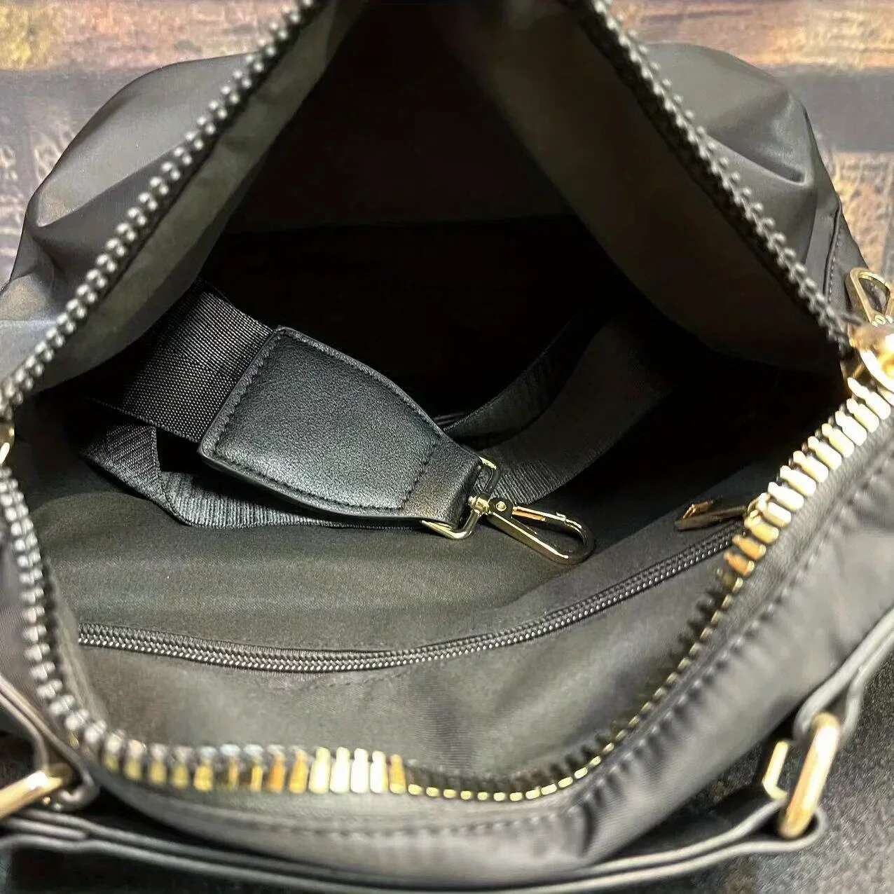 Women's Fashion Lightweight Shoulder Bag Multifunctional Large Capacity Crossbody Handbag For Daily Use