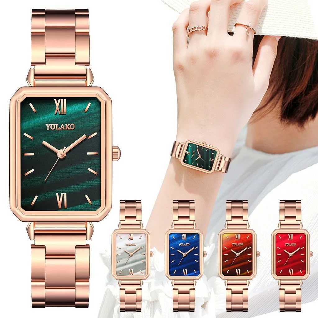 Womens Fashion Square Green Classic Watch Retro Small Watch Casual Quartz Womens WatchT250408