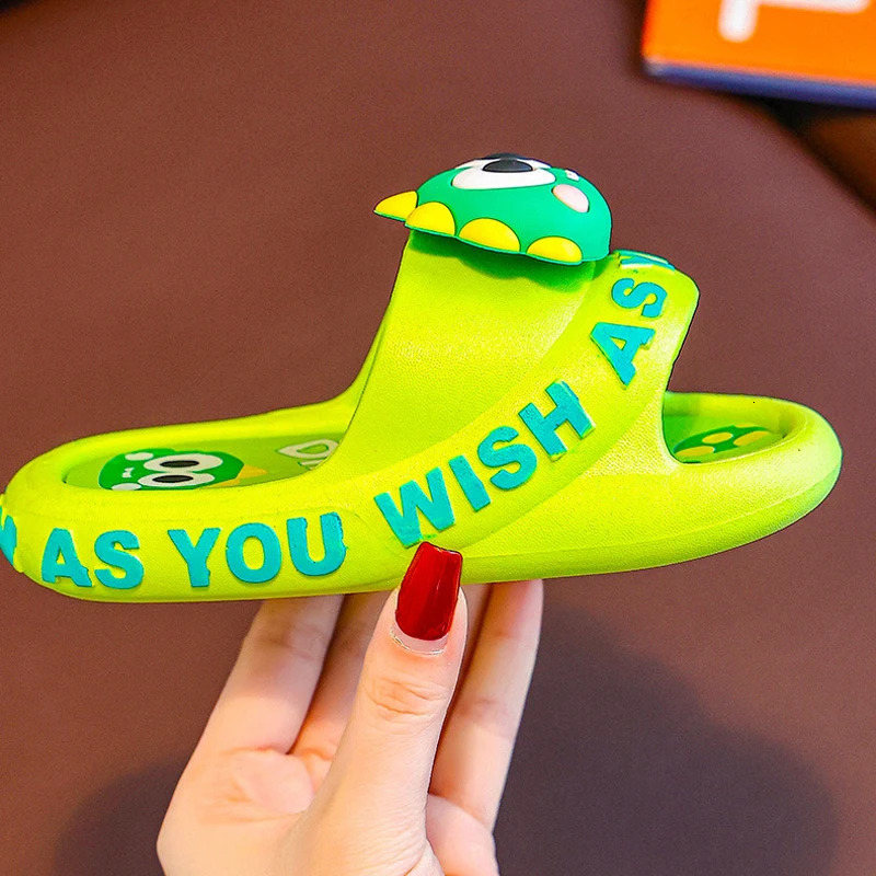 Kids Shoes Summer sandals and slippers Girl Boys dinosaur Slippers Children Slippers Pantoufle Enfant Baby Shoes Hausschuhe 250408