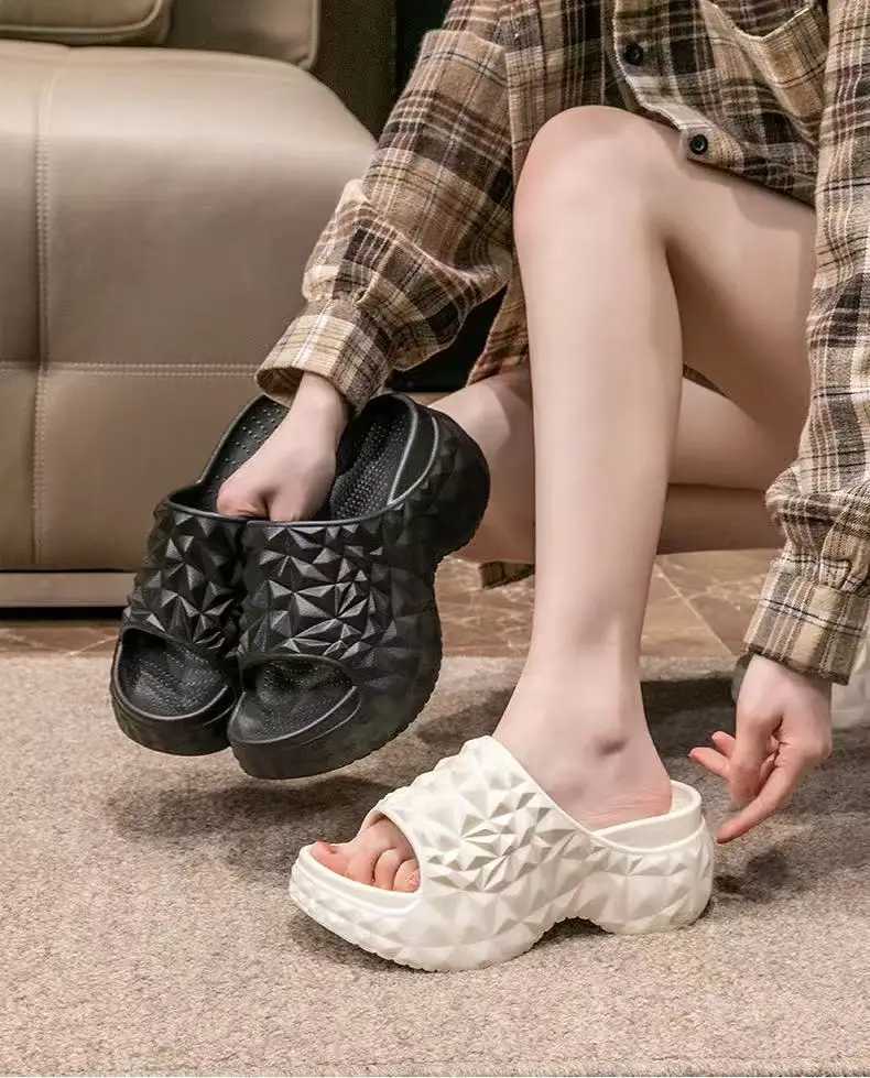 7cm high platform summer EVA slippers for women comfortable thick soled sandals for couples outdoor beach soft cloud EVA flip coverXJ250407