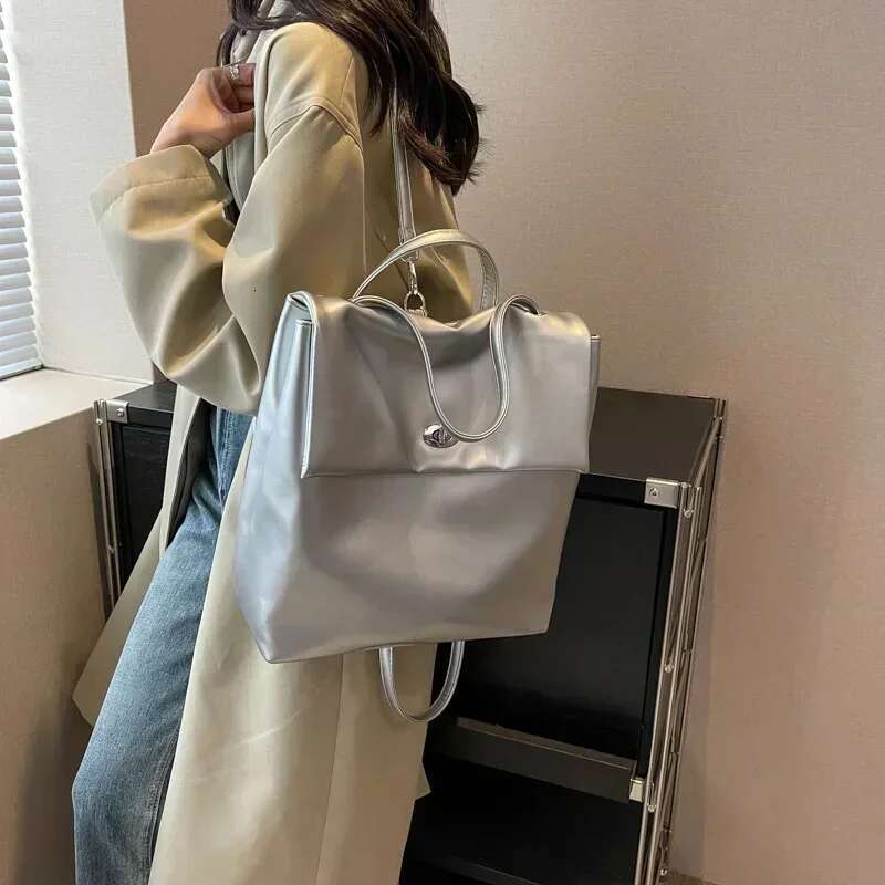 High Quality Soft Leather Women's New Designer Soild Color Female Ladies Shoulder Bag Backpack Women