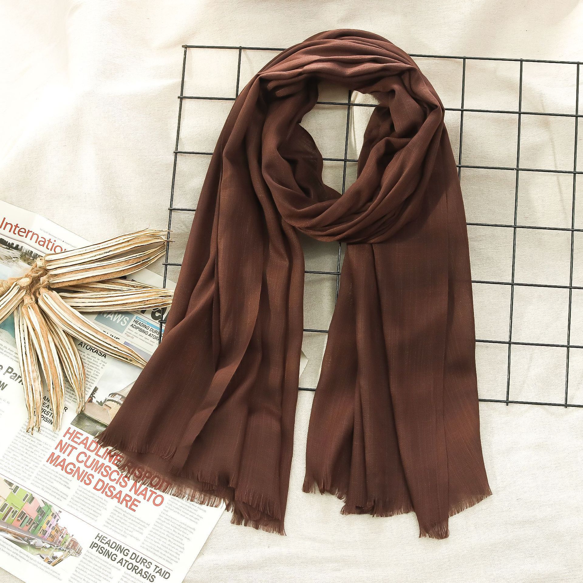 K334 Factory direct sale solid color bamboo cotton scarf autumn and winter new style two ends with tassels solid color medium long scarf ladies shawl