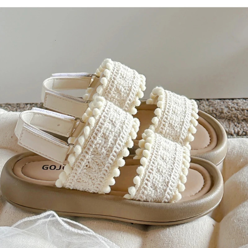 Girls Sandals 2025 Summer Straight Strap Casual Anti-slippery Children Students Retro Beach Kids Shoes for Girl 250407