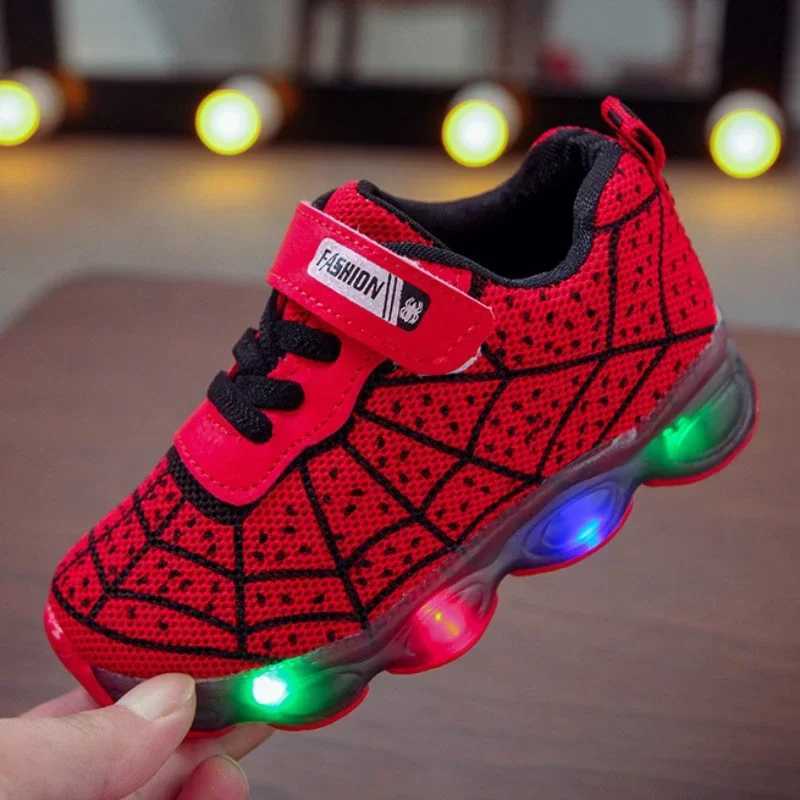 Childrens sports shoes Spider Man boys casual shoes spring and summer new mesh breathable student shoes anti slip casual shoes W250407