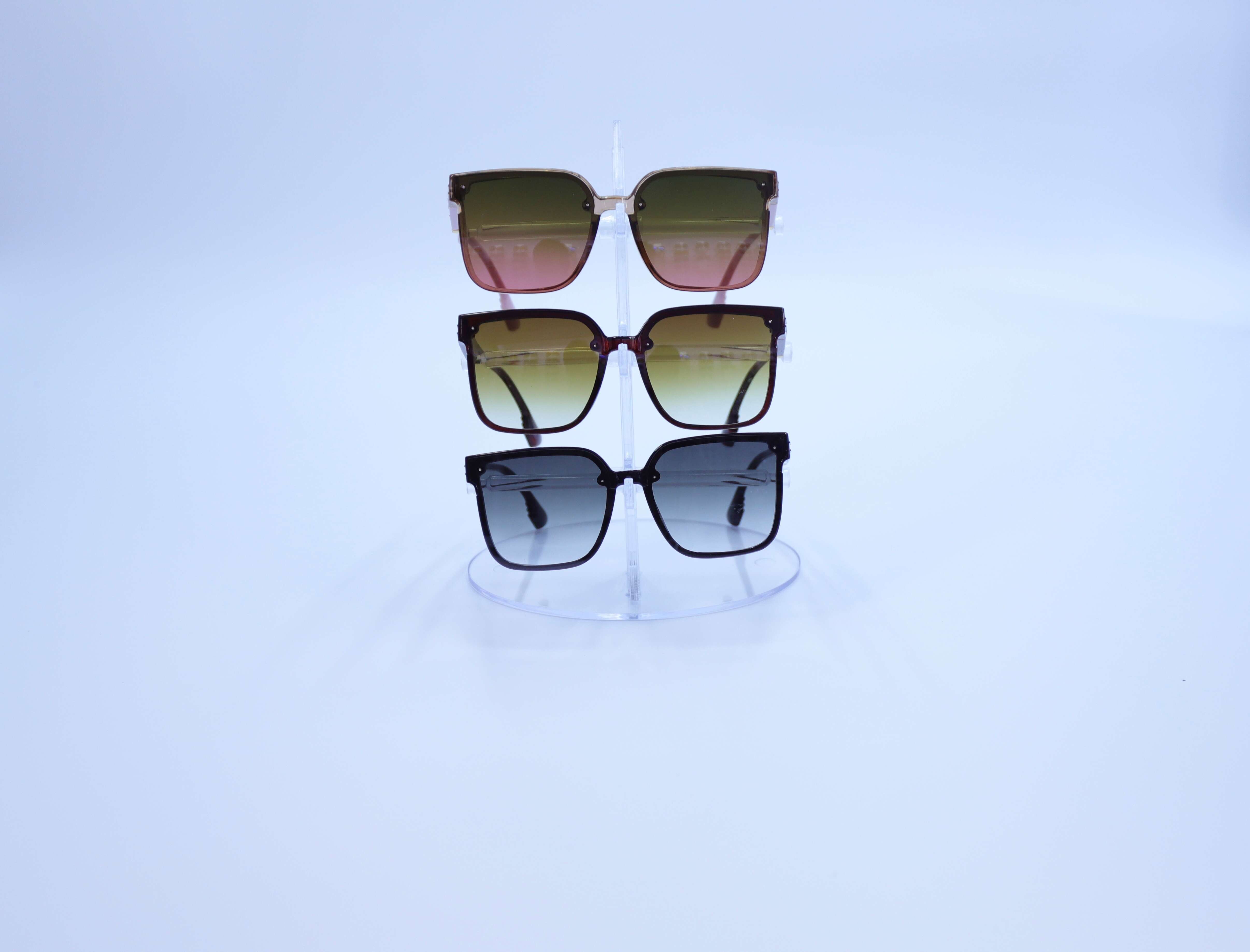 Women's Latest Large Frame UV Protected Sunglasses for Outdoor Street Photography Fashionable Eyewear