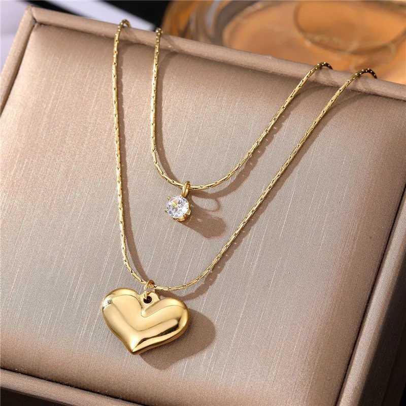 Stainless Steel Exquisite Golden - Plated Heart - Shaped Jewelry Set Necklaces Earrings With Sparkling Cubic Zirconia Y250408