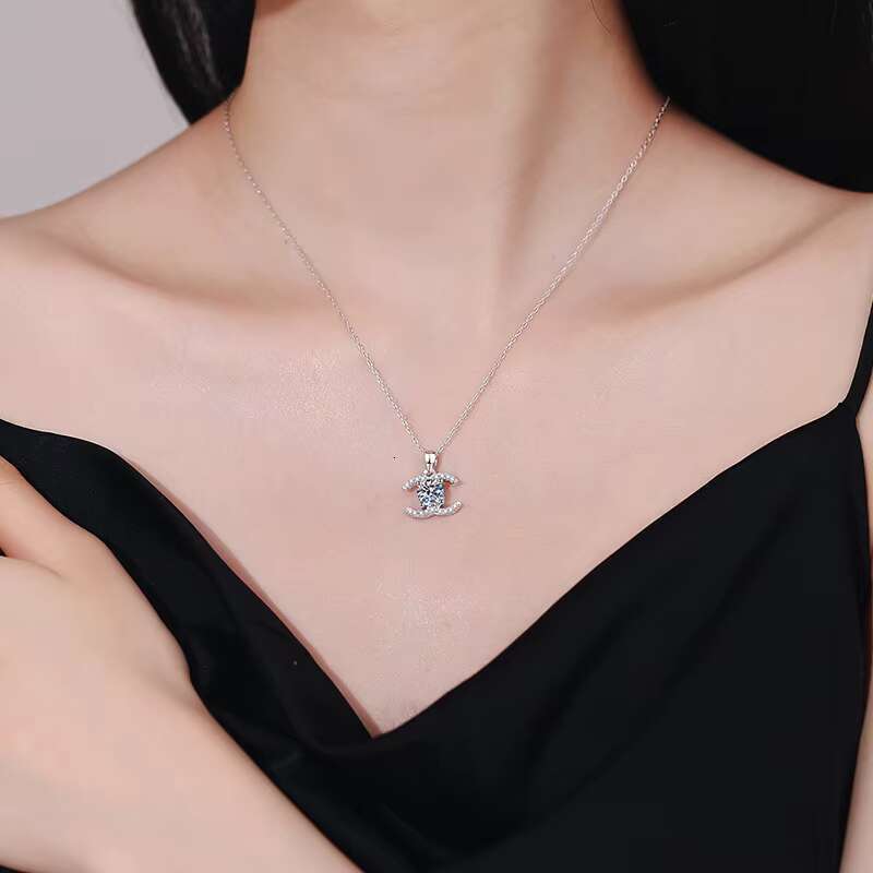 Fine Jewelry S925 Sterling Silver 1 CT D Color Moissanite Pendant Necklace for Women Engagement Jewelry