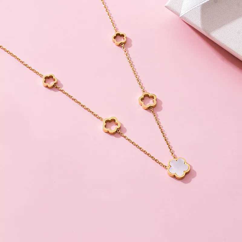 PAXA Fashion Elegant White Shell Flower Charm Pendant Necklace for Women Stainless Steel Necklace for Women Wedding Party Jewelry Y250408