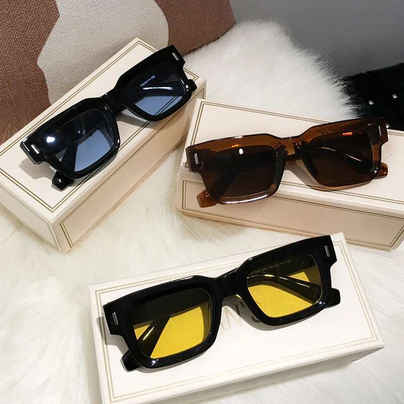 Brand Designer Square Sunglasses Women Men Ocean Color Shades Sun Glasses Female Fashion Rectangle Rivet Oculos De Sol