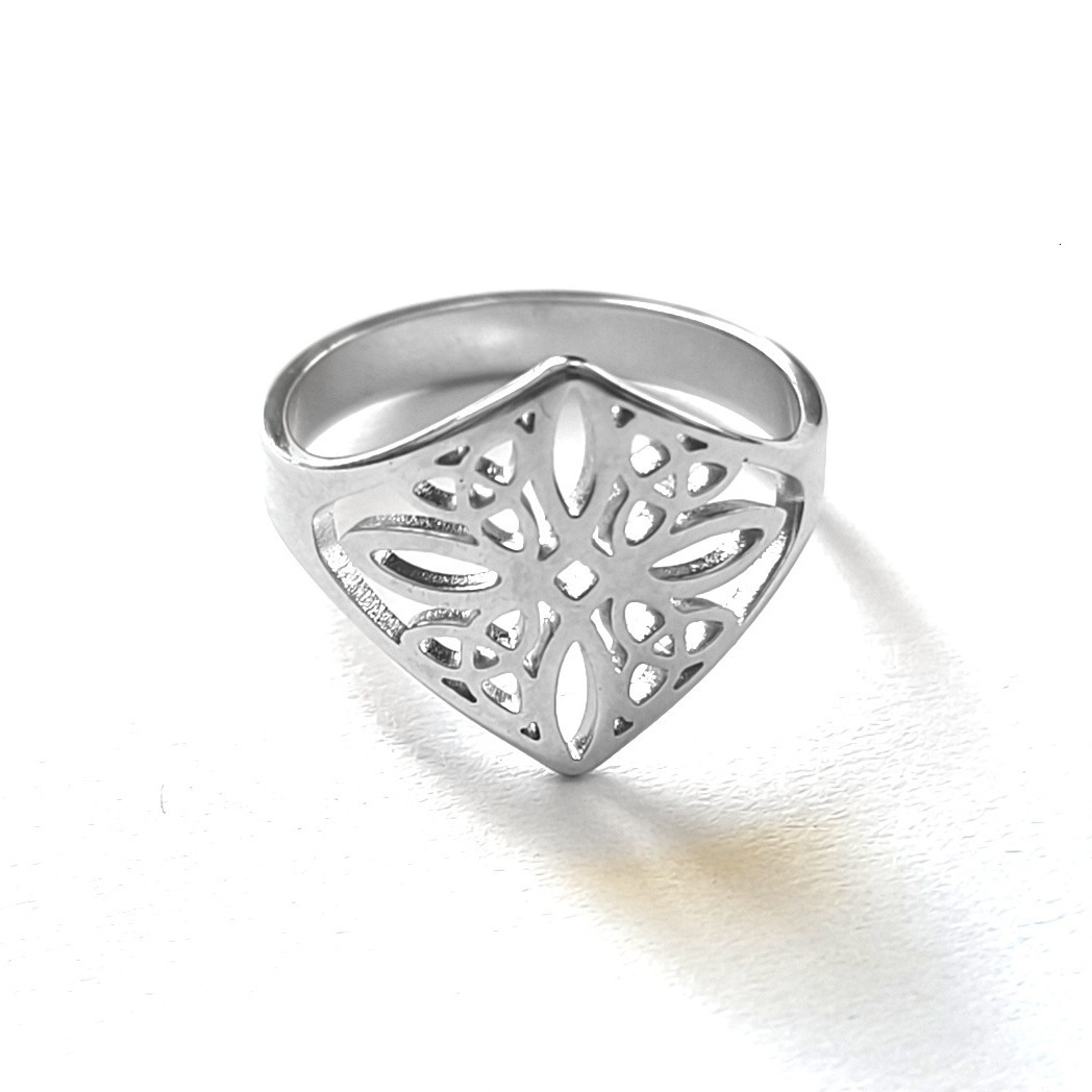 Top Source New Style Fashionable Stainless Steel Square Witch Closed Knot Ring, Gift to Friends, High End
