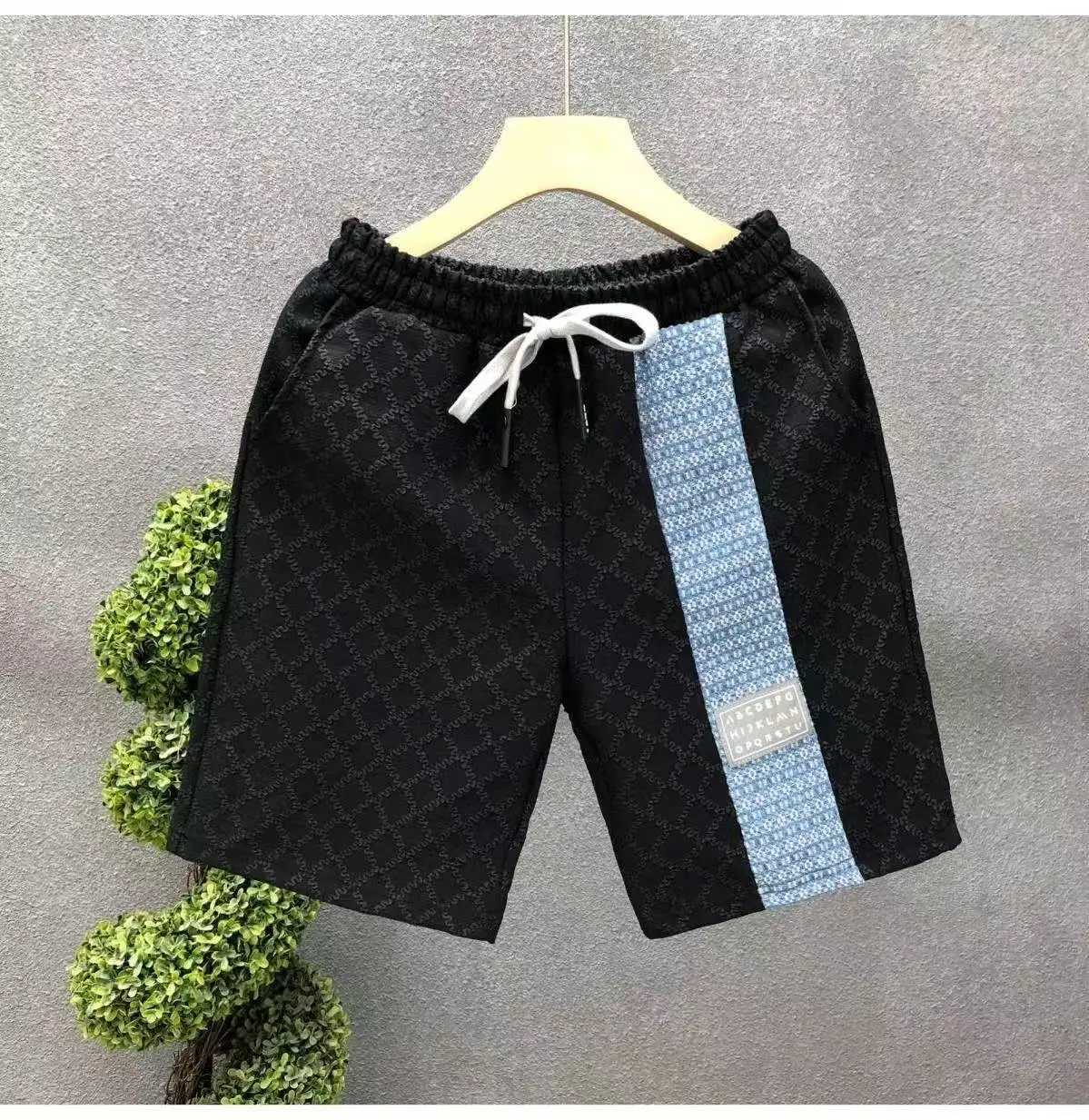 Hot selling mens fashion shorts for the summer of 2025 fast drying comfortable casual fashionable loose sports mens pantsXJ250407