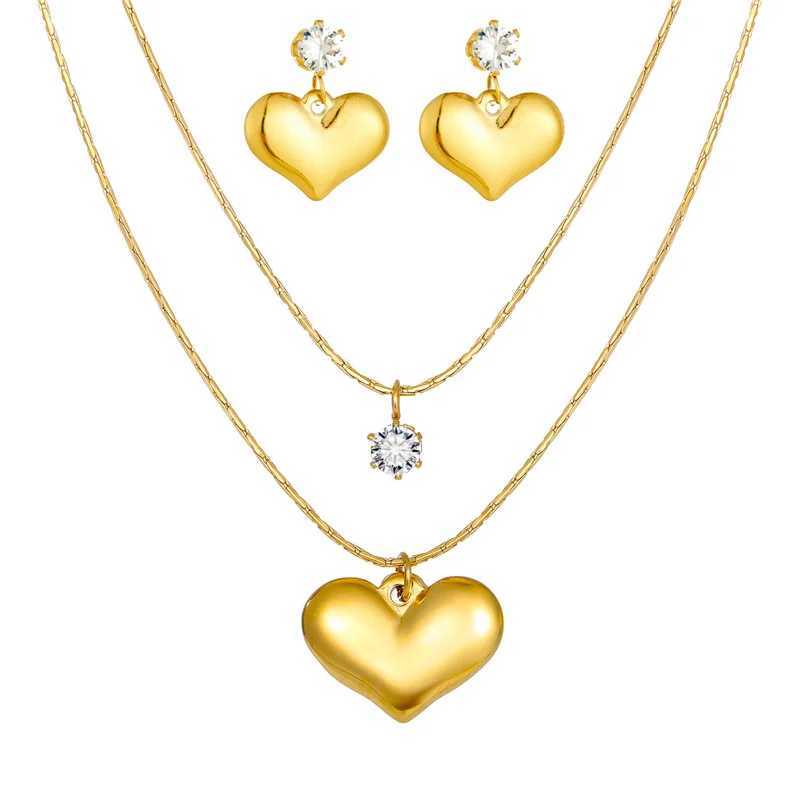 Stainless Steel Exquisite Golden - Plated Heart - Shaped Jewelry Set Necklaces Earrings With Sparkling Cubic Zirconia Y250408