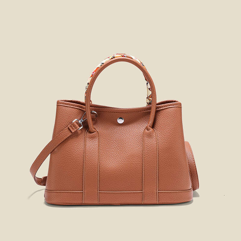 Texture Lychee Pattern Garden Large Capacity Handheld Silk Scarf Tote Single Shoulder Crossbody Commuter Women's Bag 2025 New Casual Fashion Tren