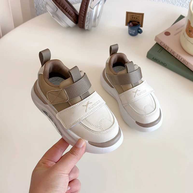 2025 Childrens Fashion Design Walking Shoes Sports Shoes Spring Non slip Casual Shoes Boys and Girls Breathable Outdoor Board Shoes W250407