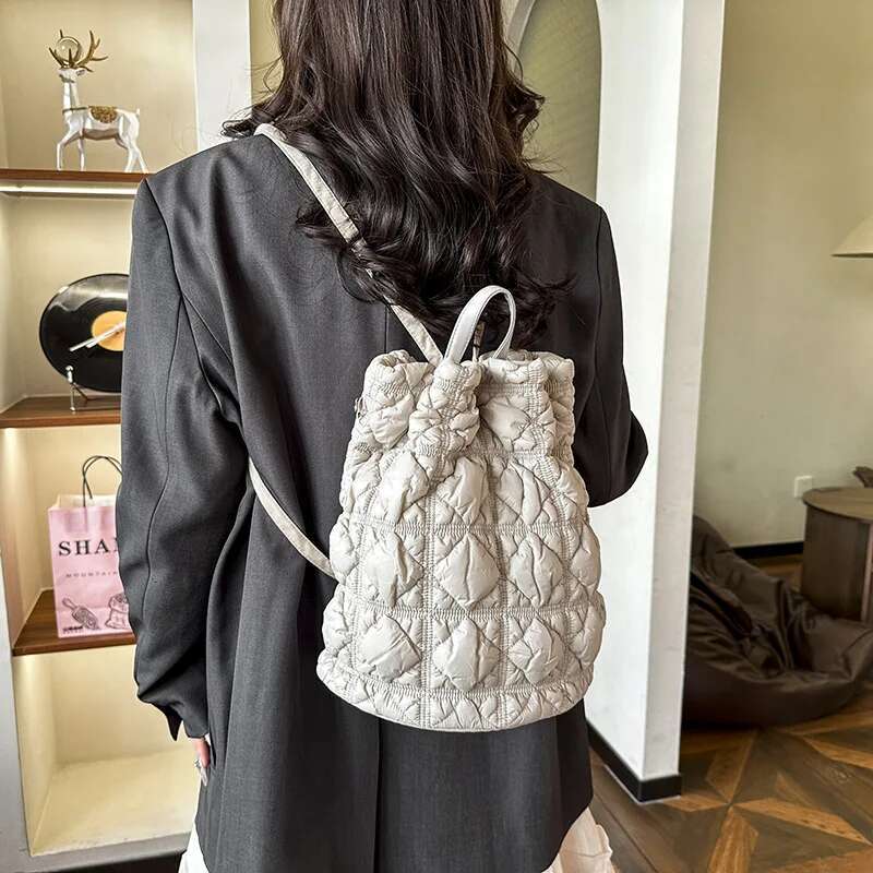 2025 Korean Designer Cloud Women's Quilted Shoulder Purse Backpack Minimalist Y2k Style Multi Functional Bag For Daily