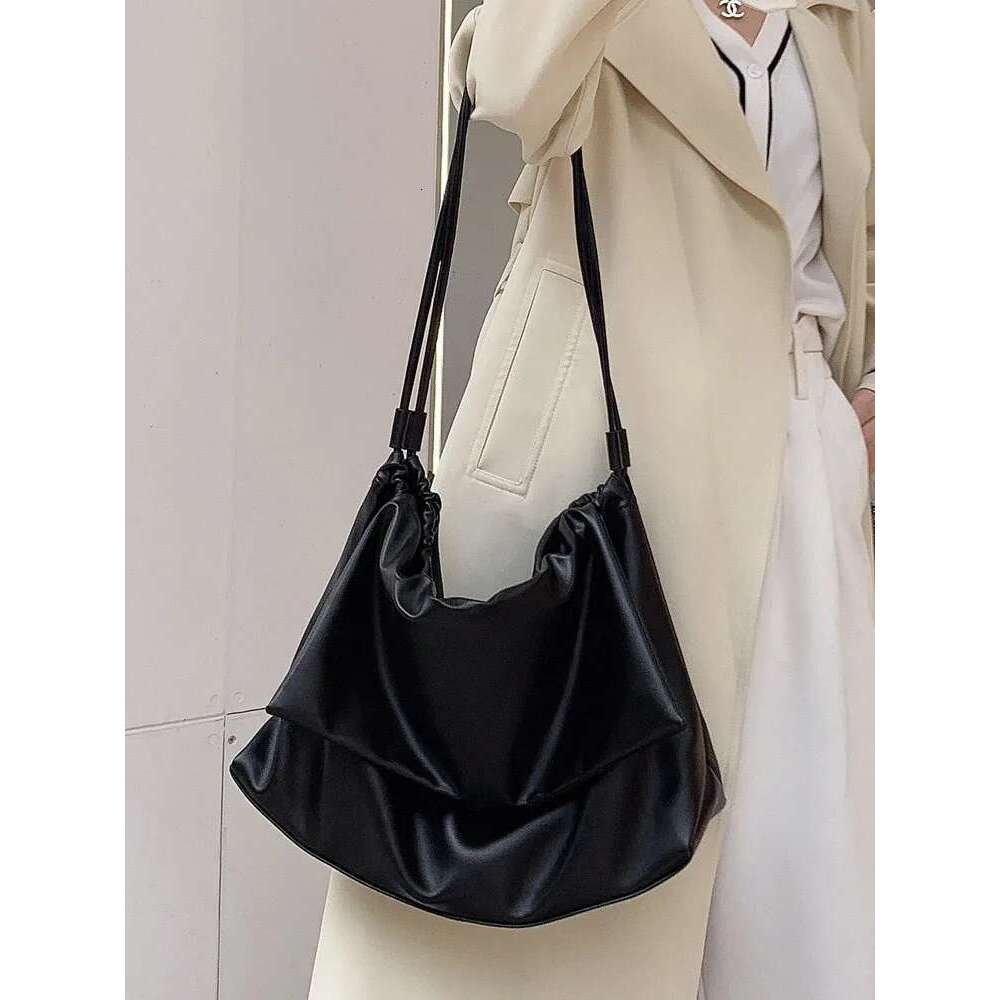 Women's Bags New Fashion Women Large Capacity Shoulder Softshell Cow Split Leather OL Work Crossbody Bags Designer Strap Messenger Bag