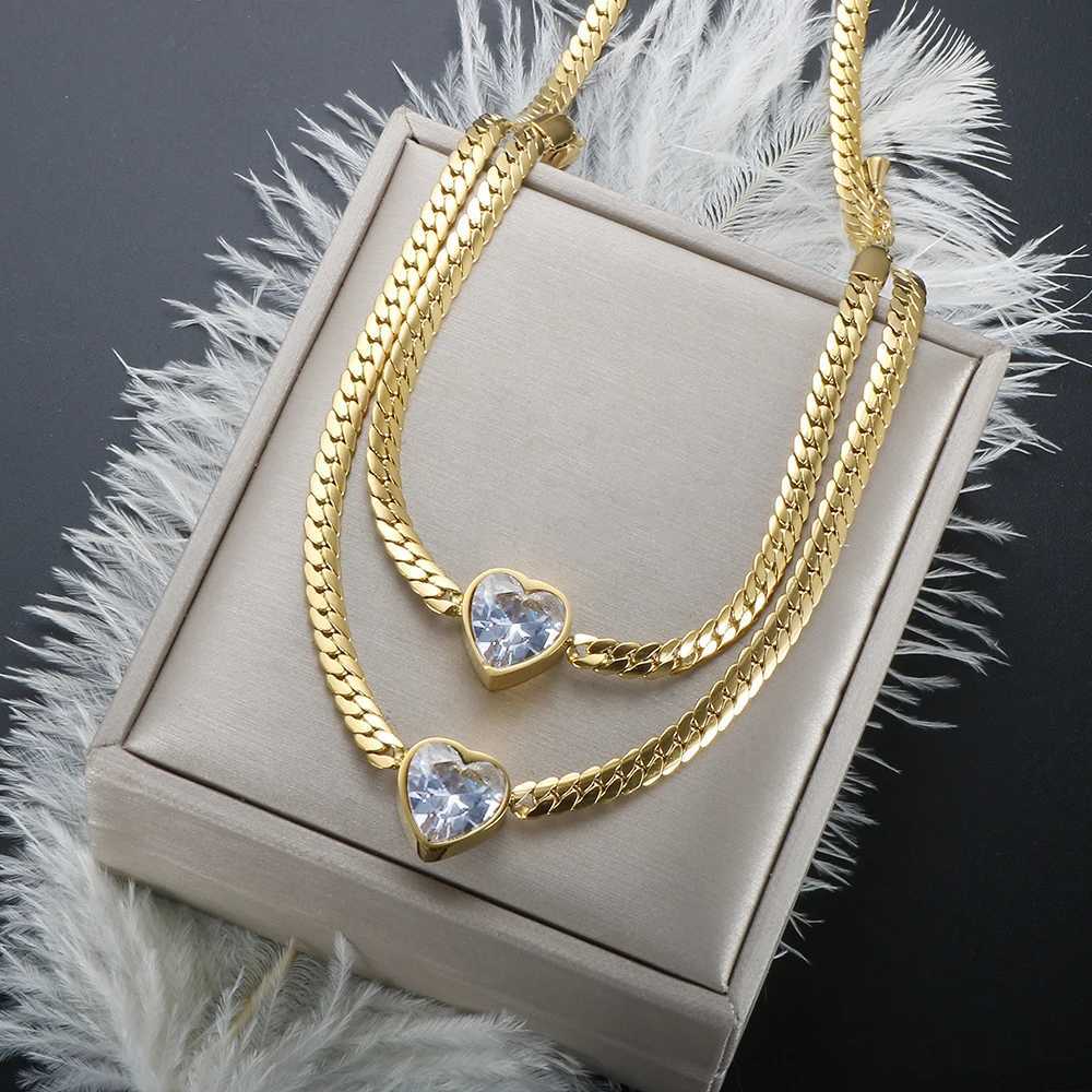 Heart shaped crystal pendant gold galvanized stainless steel waterproof necklace bracelet womens gift jewelry set wholesale Y250408