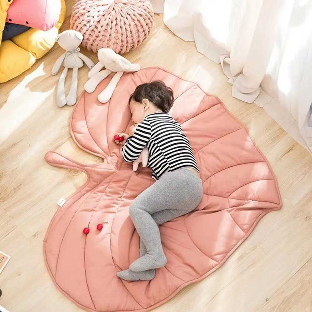 Dog cooling pad summer pad dog pad cat blanket sofa breathable pet dog bed washable small medium large dog bed Y250407
