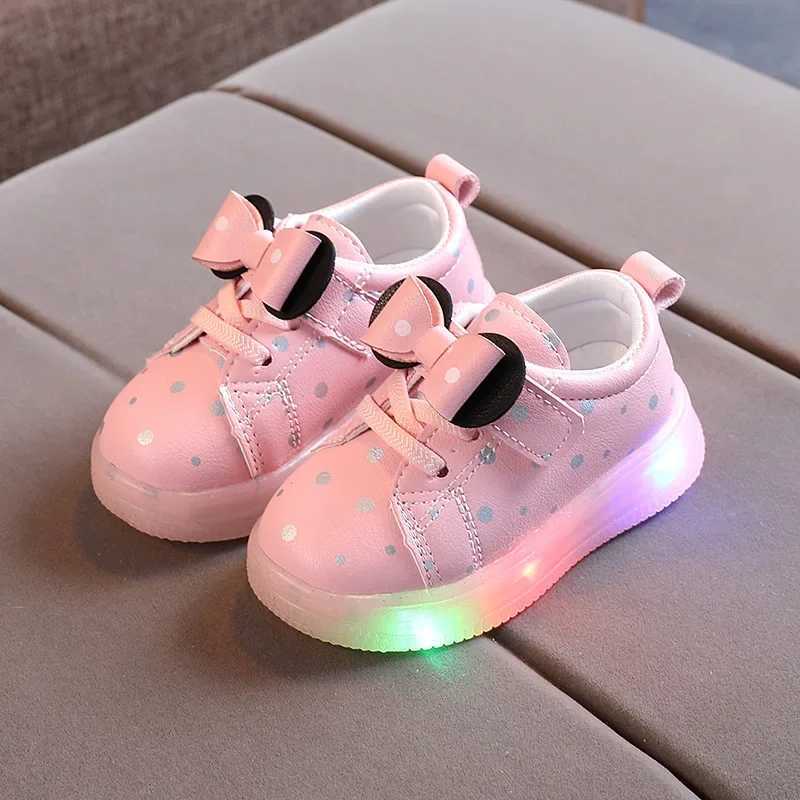 Childrens LED shoes childrens illuminated sports shoes childrens illuminated sports shoes childrens illuminated shoe soles sports shoes W250407