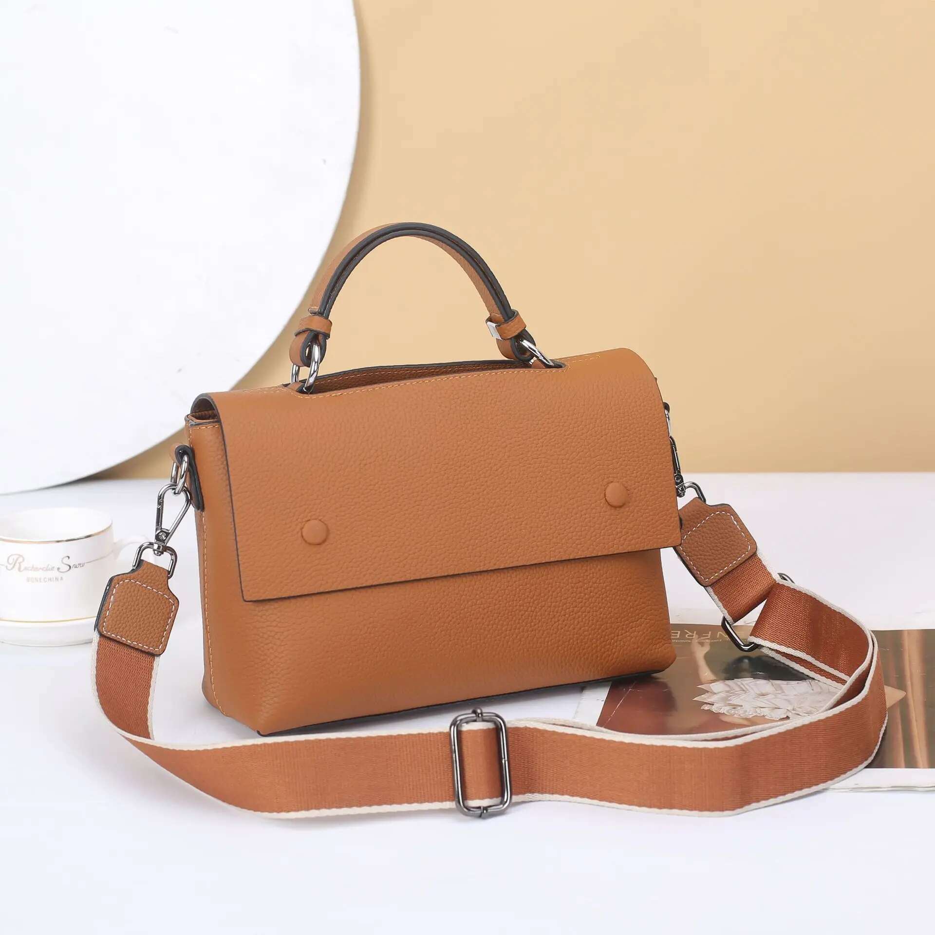 Real Cow Women's Crossbody Shoulder Handbag Fashionable Soft Genuine Leather Ladies Casual Versatile Messenger Bag