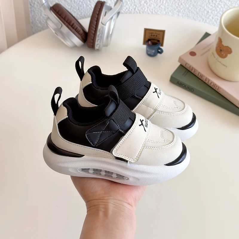 2025 Childrens Fashion Design Walking Shoes Sports Shoes Spring Non slip Casual Shoes Boys and Girls Breathable Outdoor Board Shoes W250407