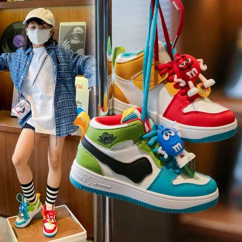 Childrens fashionable sports shoes lace uppers childrens running shoes breathable mesh sports shoes non slip soft soled sports shoes W250407