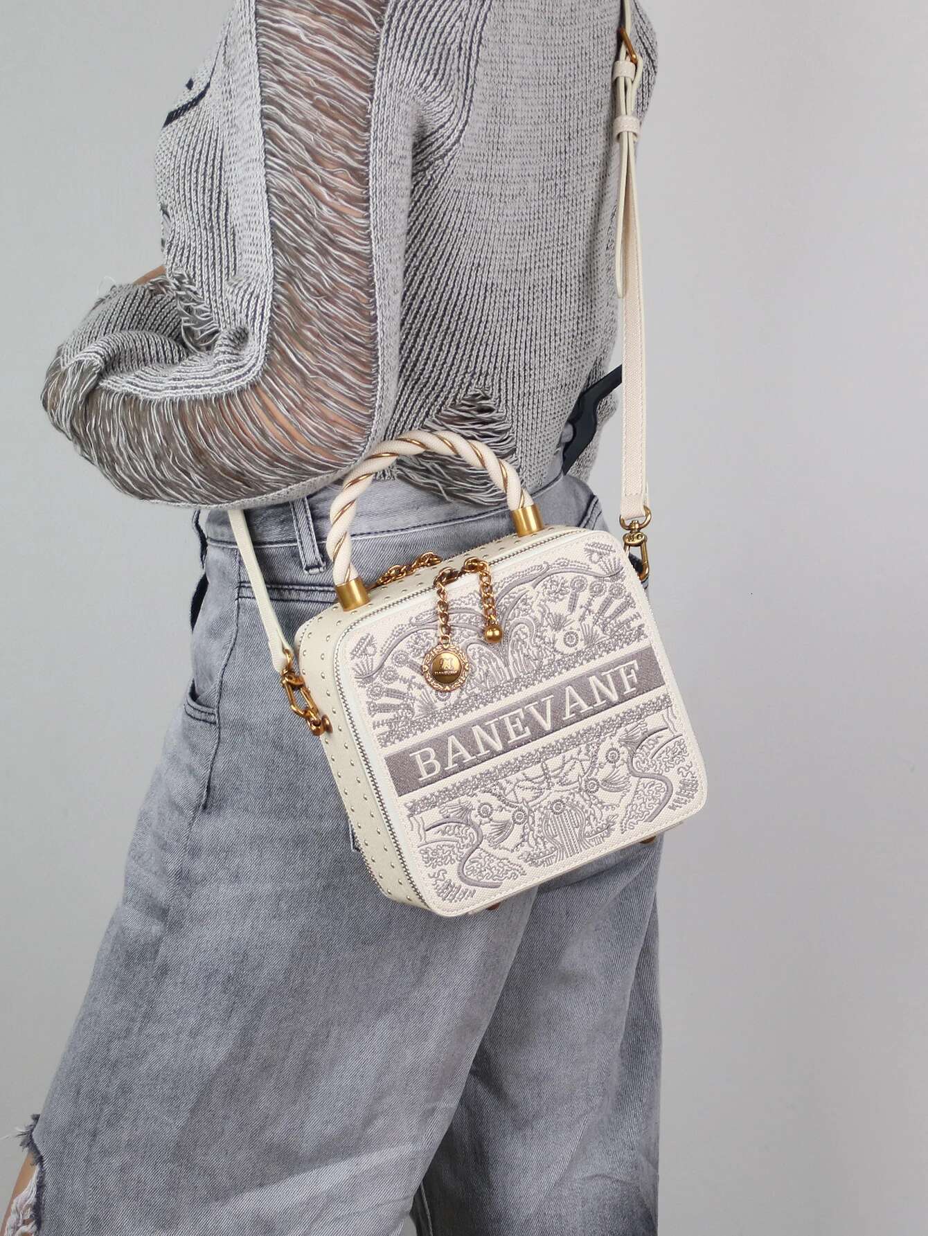 New Chinese Embroidery Box, Small Square Bag, 2025, New Fashion High Sense, Popular Handbag, One-Shoulder Diagonal Fema