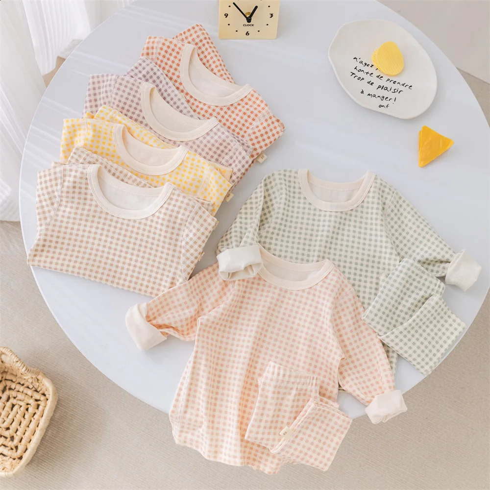 2025 Kids Pajamas Suit Boys Home Wear 1-5 Y Girls Plaid Underwear 2Pcs TopPants Childrens Long Sleeve T-shirt Suit 250408